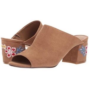 Indigo Rd. Revrat Embroidered Mule